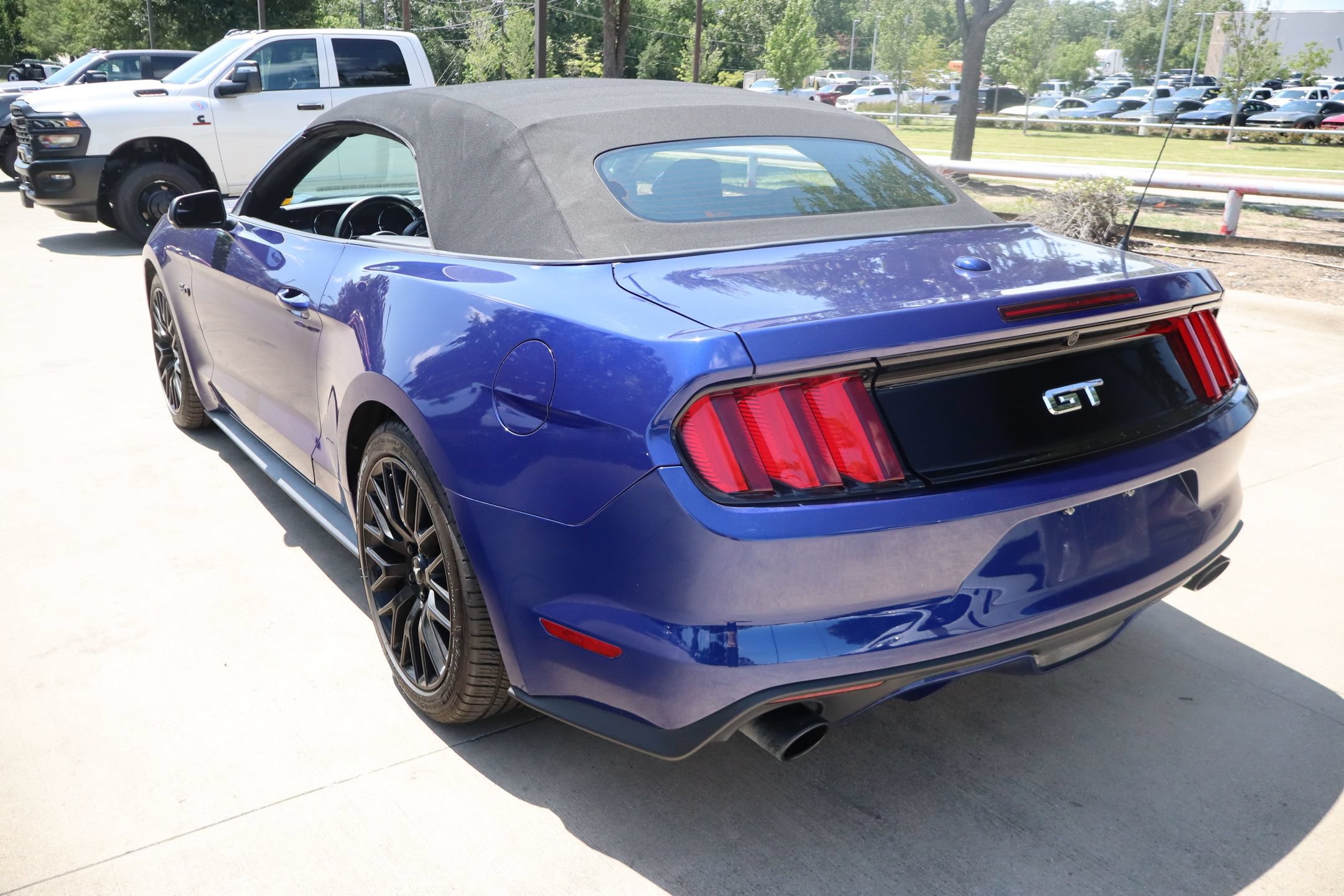 Used 2016 Ford Mustang GT Premium w/ GT Performance Package RWD image 6