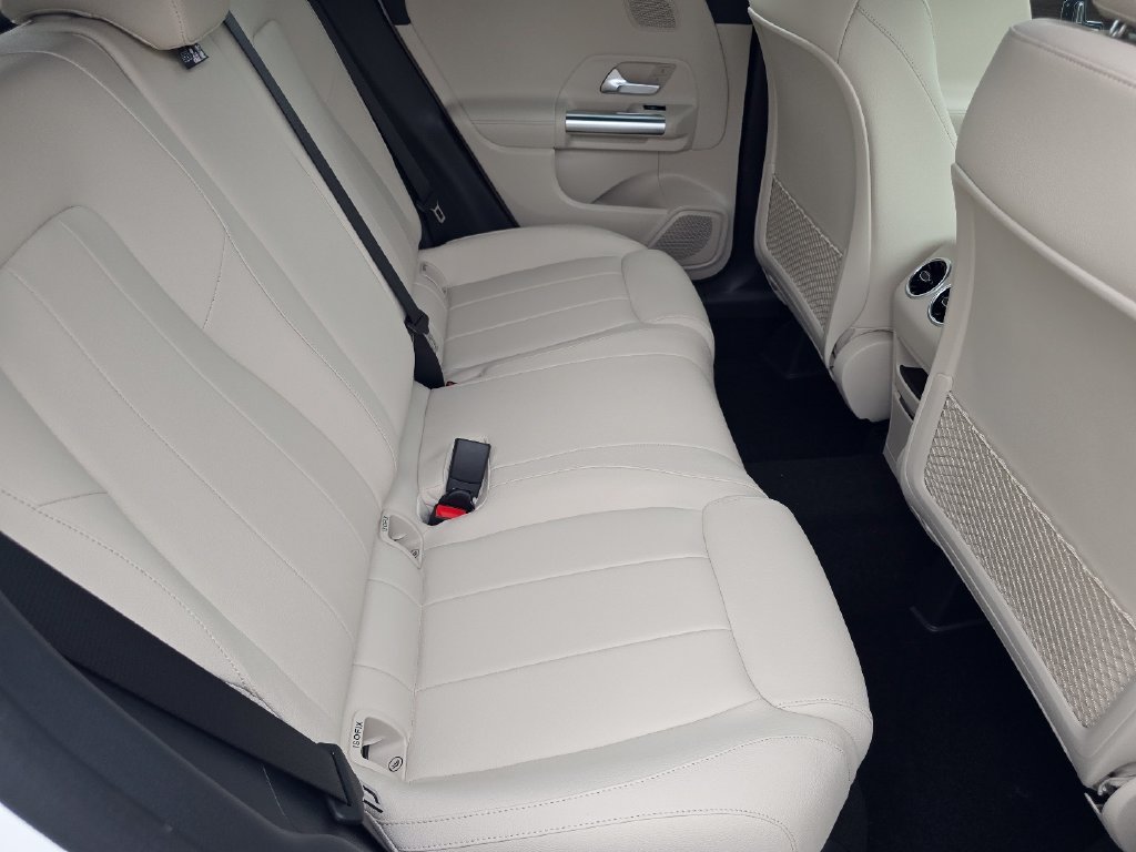 New 2026 Mercedes-Benz GLA 250 4MATIC image 27