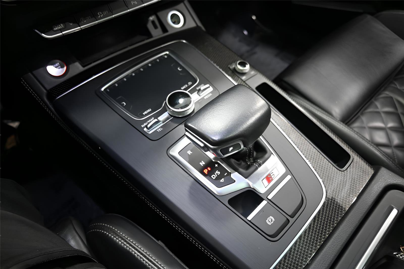Used 2018 Audi SQ5 Premium Plus w/ S Sport Package AWD/4WD image 23