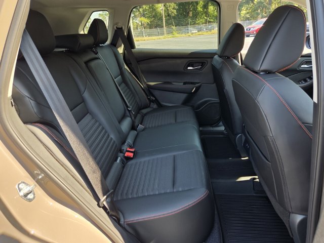 New 2026 Nissan Rogue SV AWD/4WD image 12