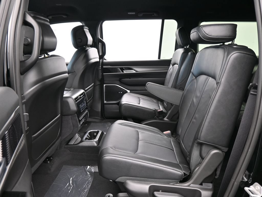 New 2026 Jeep Grand Wagoneer L Limited AWD/4WD image 29