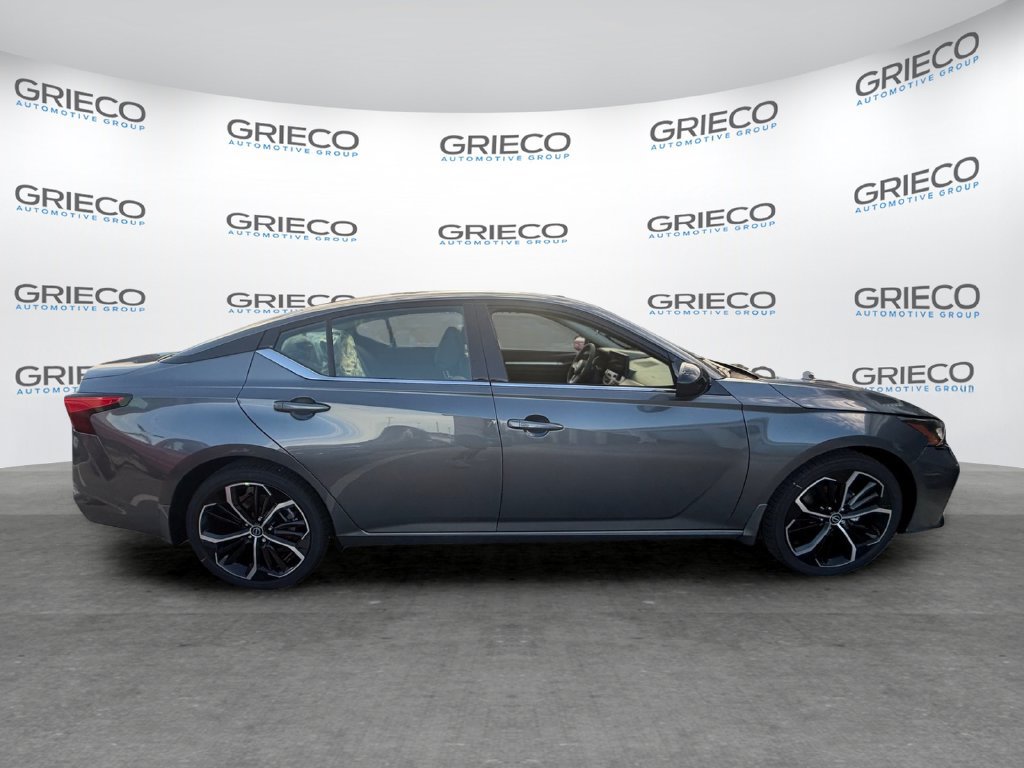 New 2026 Nissan Altima 2.5 SR FWD image 8