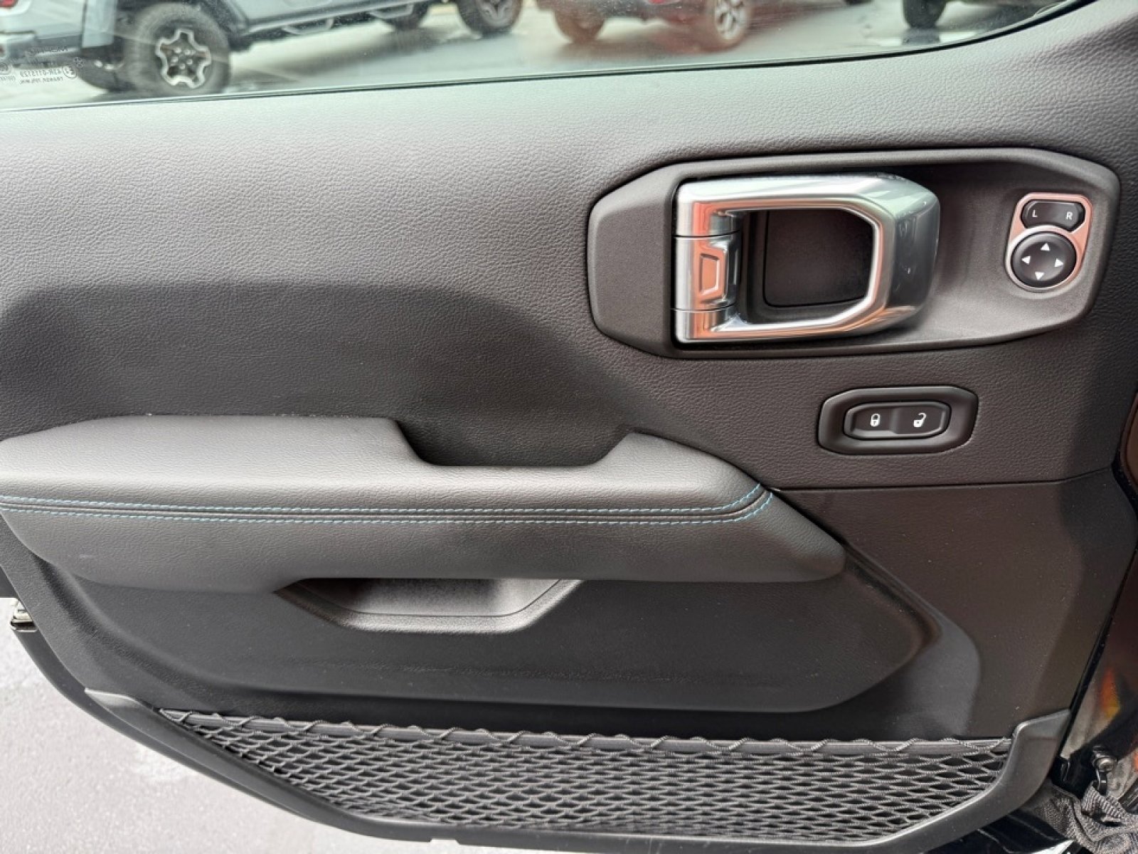 Used 2021 Jeep Wrangler Unlimited Rubicon 4xe w/ Steel Bumper Group image 36