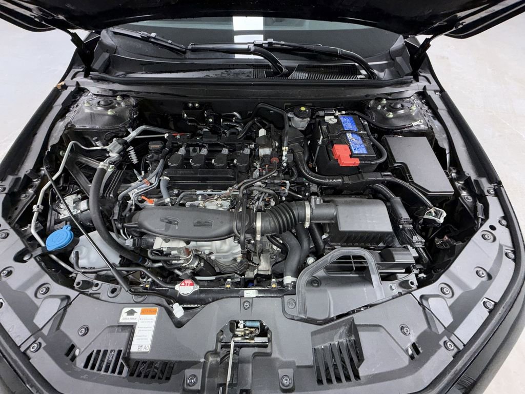 Used 2025 Honda Accord SE image 18