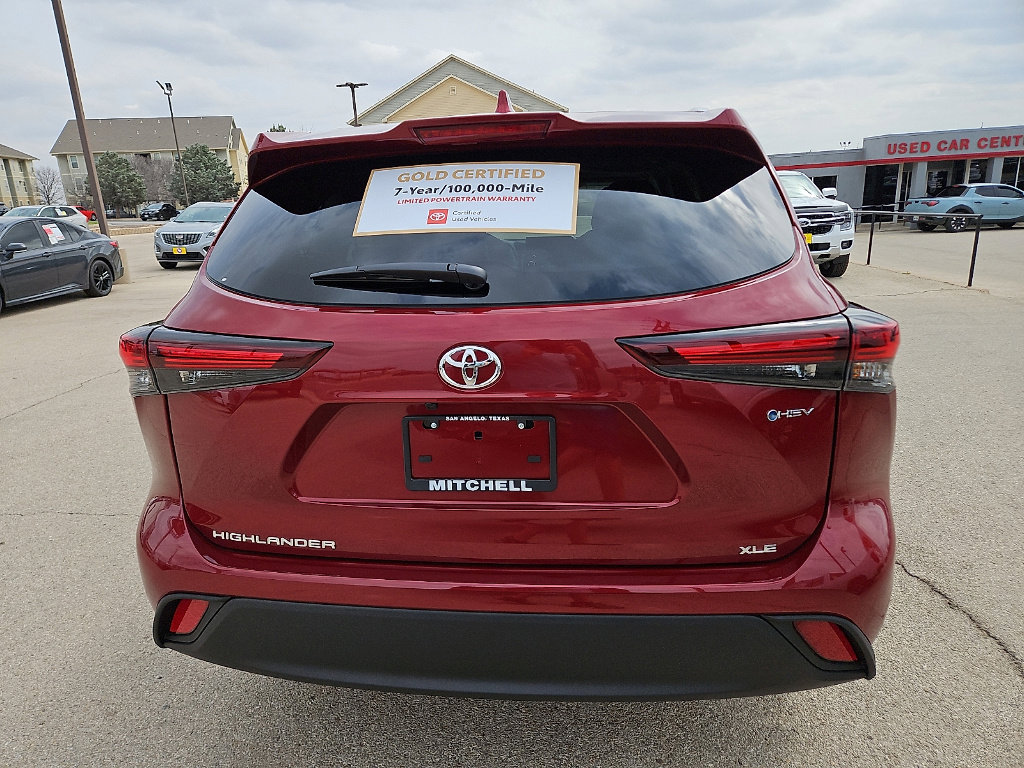 Certified 2026 Toyota Highlander XLE image 4
