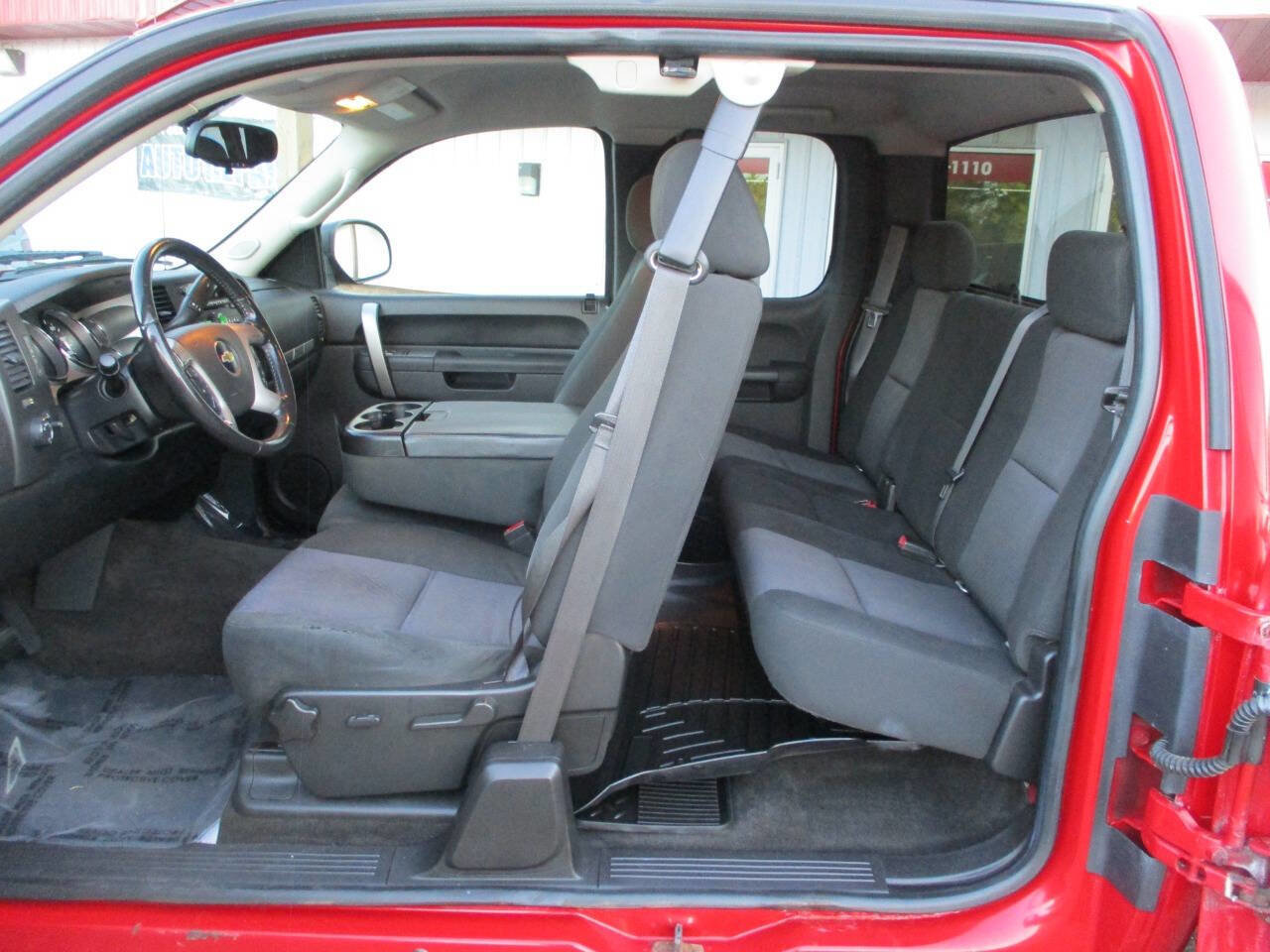 Used 2011 Chevrolet Silverado 1500 LT w/ All-Star Edition image 17
