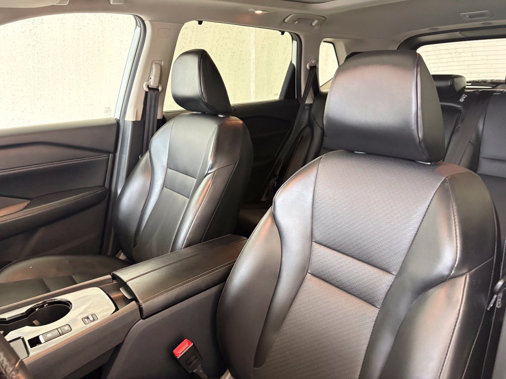 Used 2024 Nissan Rogue SV w/ SV Premium Package FWD image 29