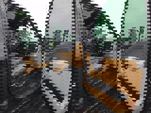 Used 2024 Ford F250 Lariat w/ Lariat Ultimate Package image 14