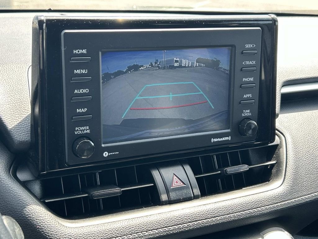 Used 2022 Toyota RAV4 XLE AWD/4WD image 25