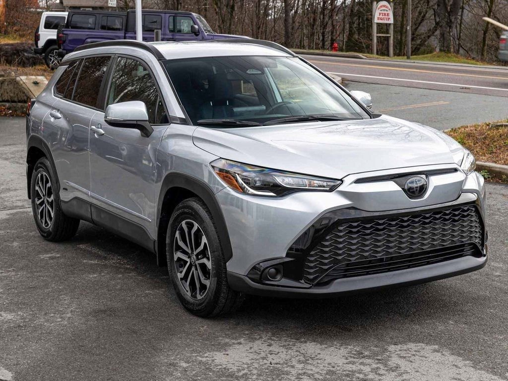 Used 2024 Toyota Corolla Cross SE