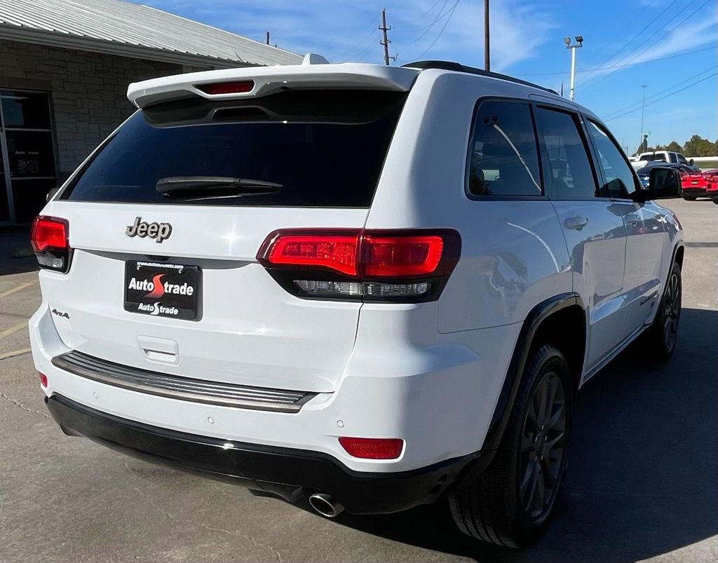 Used 2016 Jeep Grand Cherokee Limited 75th Anniversary image 4