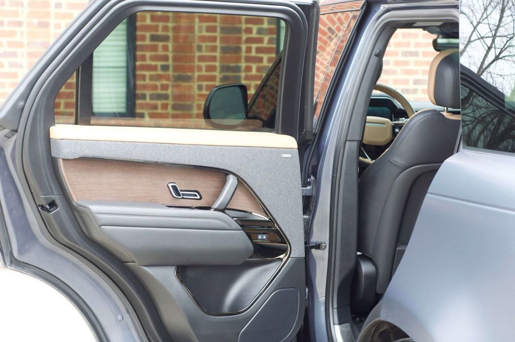 Used 2024 Land Rover Range Rover Sport Dynamic SE image 17