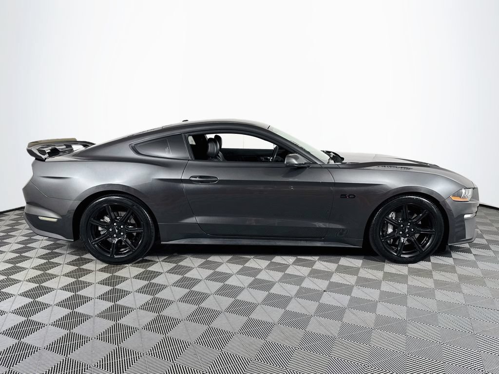 Used 2018 Ford Mustang GT Premium w/ Black Accent Package RWD image 8