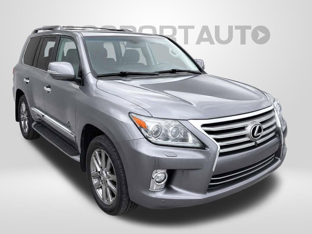 Used 2014 Lexus LX 570 4WD w/ Luxury Package image 2