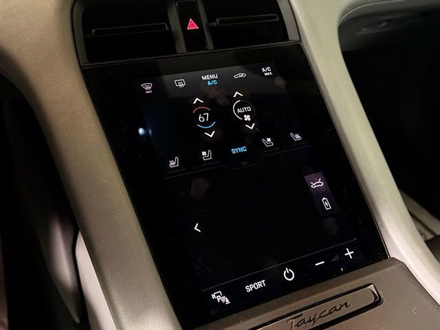 Used 2021 Porsche Taycan image 29