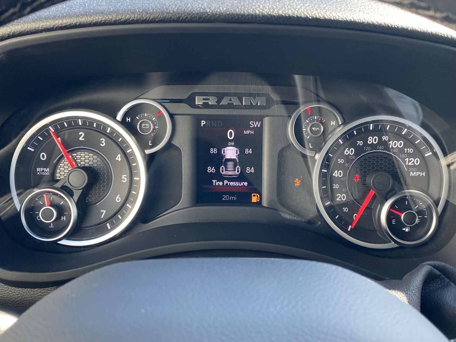 New 2026 RAM 2500 Big Horn AWD/4WD image 27