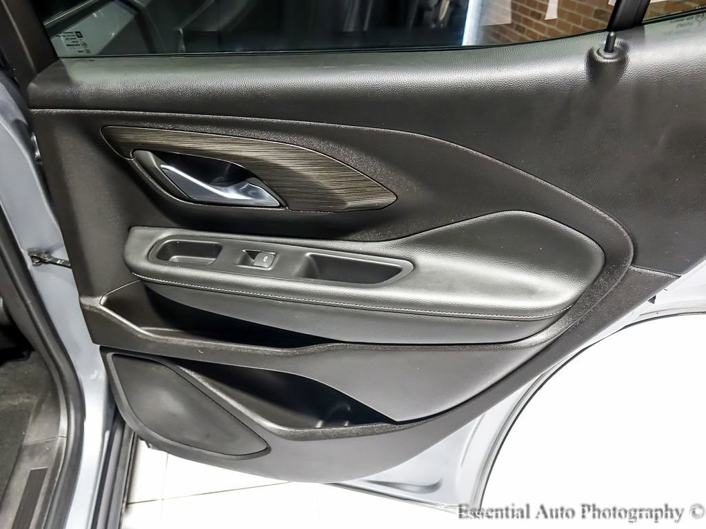 Used 2024 GMC Terrain SLT w/ Infotainment Package II image 31