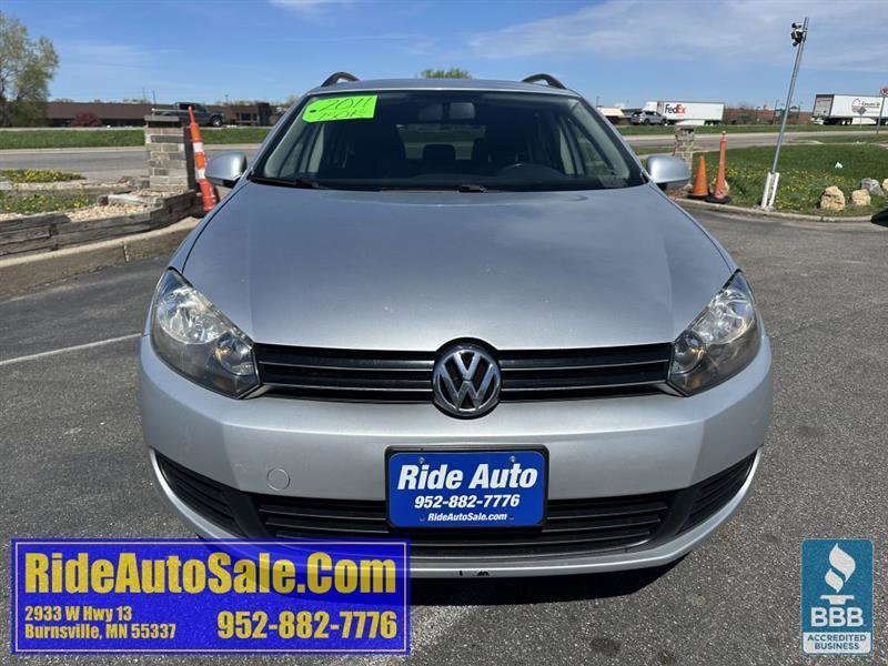 Used 2011 Volkswagen Jetta TDI FWD image 2
