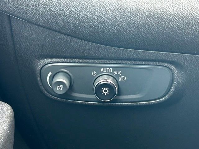 Certified 2023 Chevrolet Equinox LT image 20