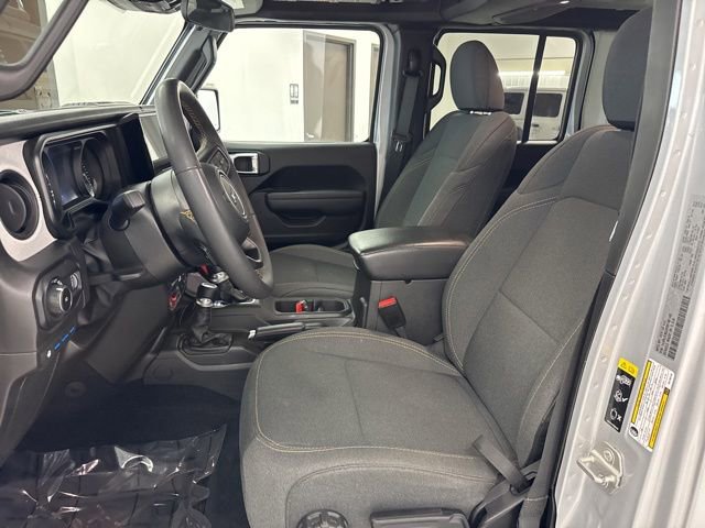 Used 2024 Jeep Wrangler Unlimited AWD/4WD image 14