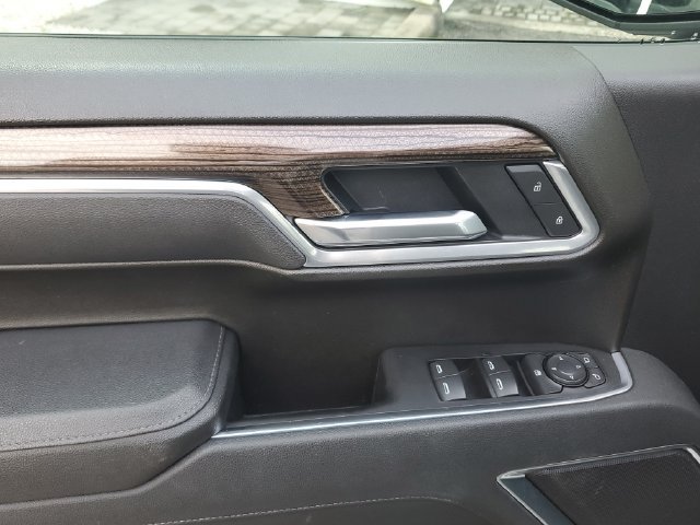 Used 2026 Chevrolet Silverado 1500 RST AWD/4WD image 19