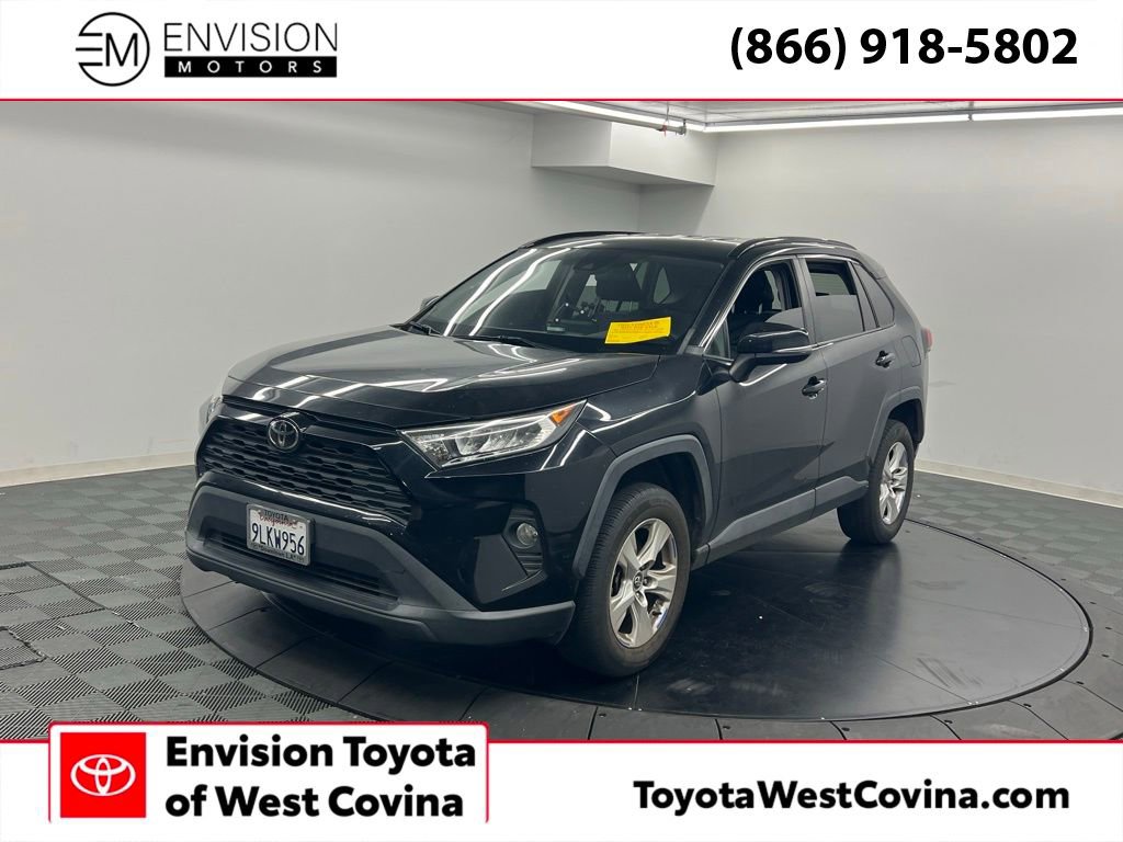 Used 2021 Toyota RAV4 XLE image 1