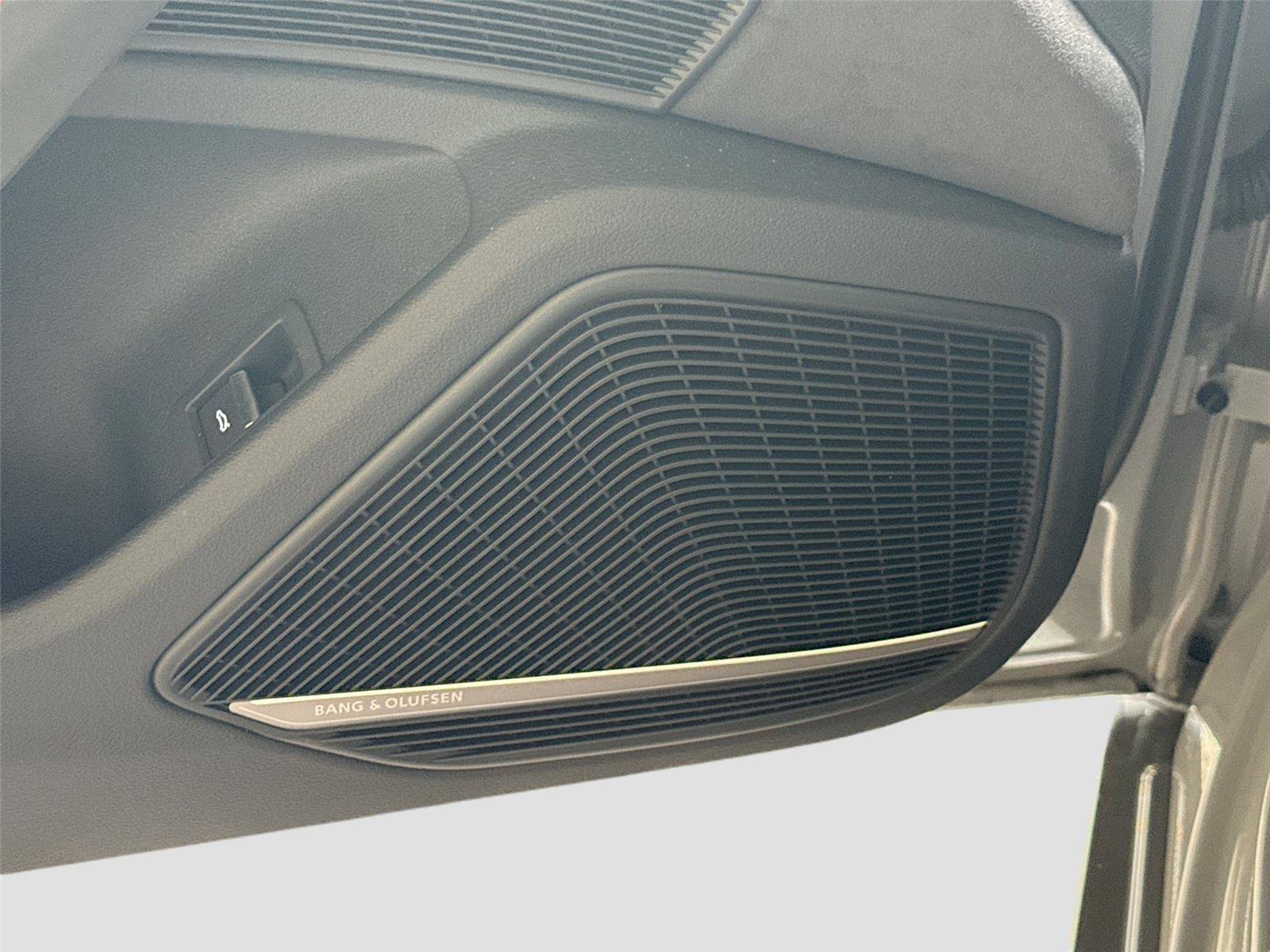 Certified 2023 Audi RS 5 w/ Black Optic Carbon Package AWD/4WD image 19