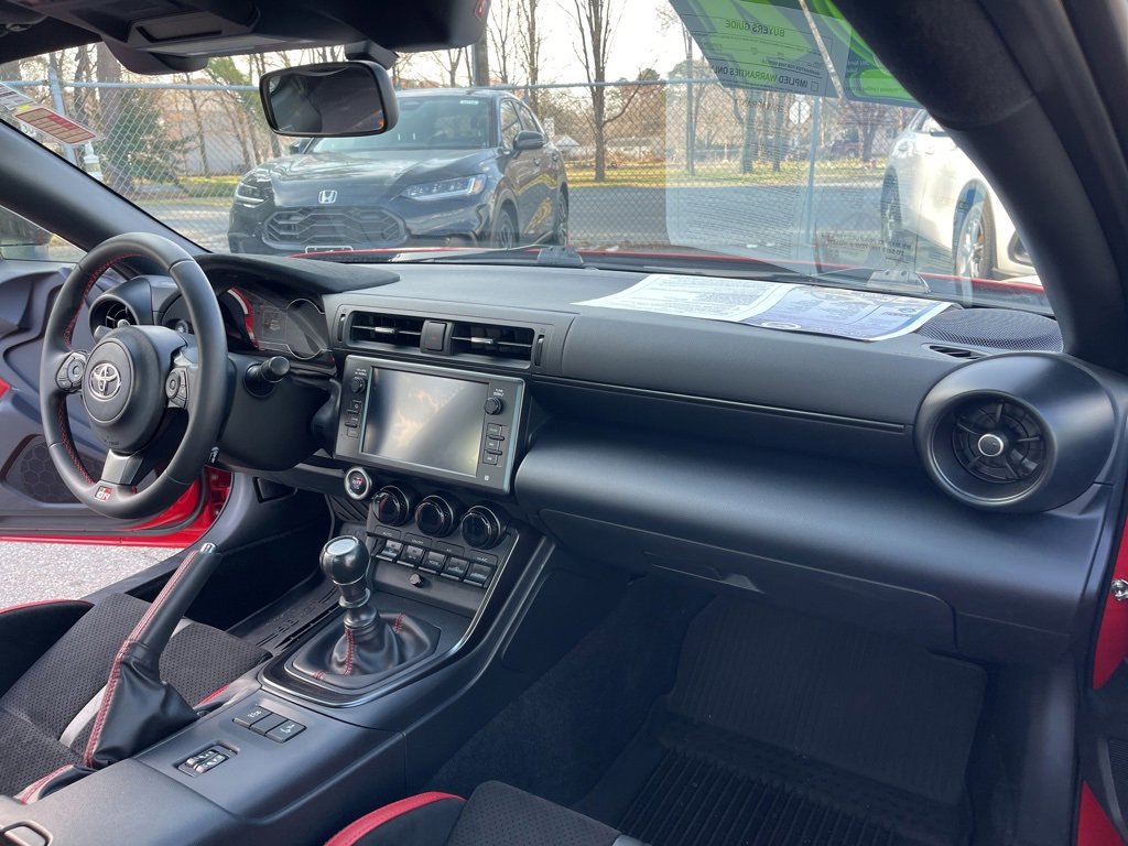 Used 2024 Toyota GR86 TRUENO Edition image 11