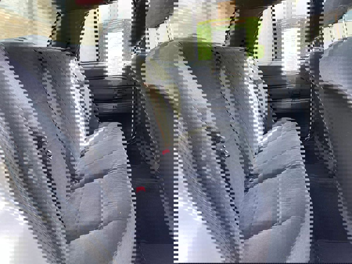 Used 2004 Ford Crown Victoria Police Interceptor RWD image 22