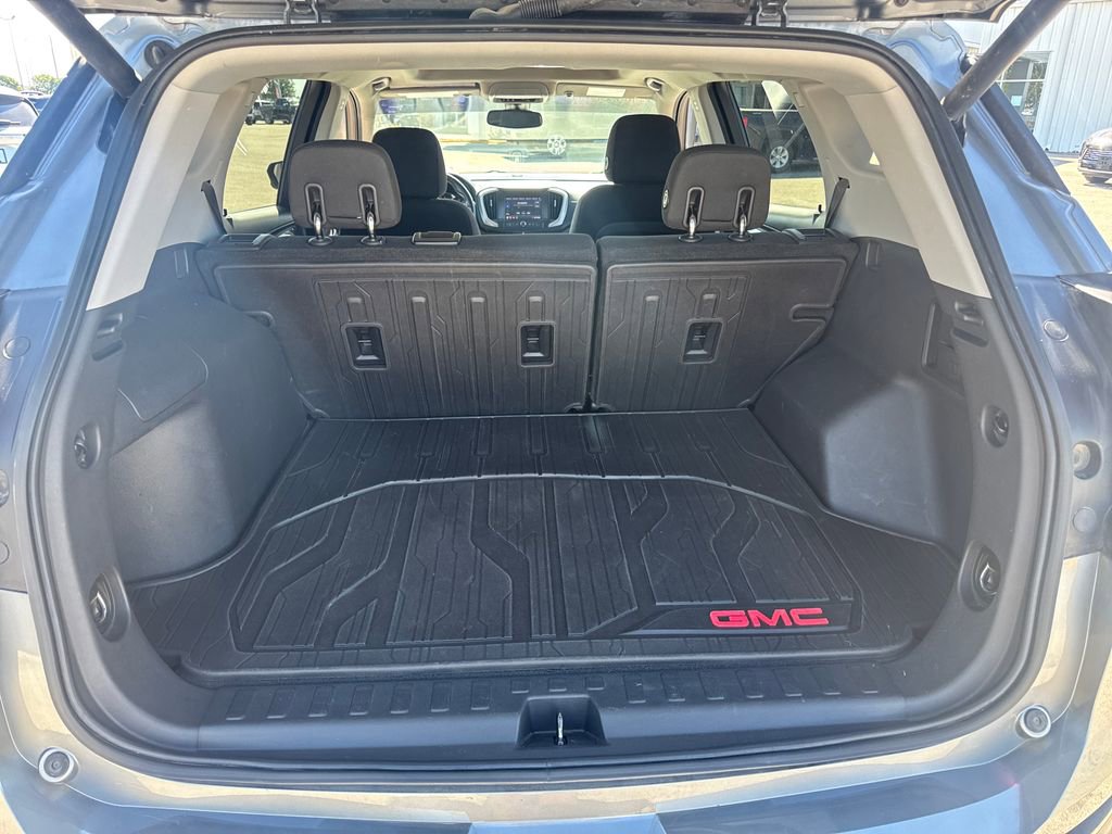 Used 2020 GMC Terrain SLE w/ Driver Convenience Package FWD image 6