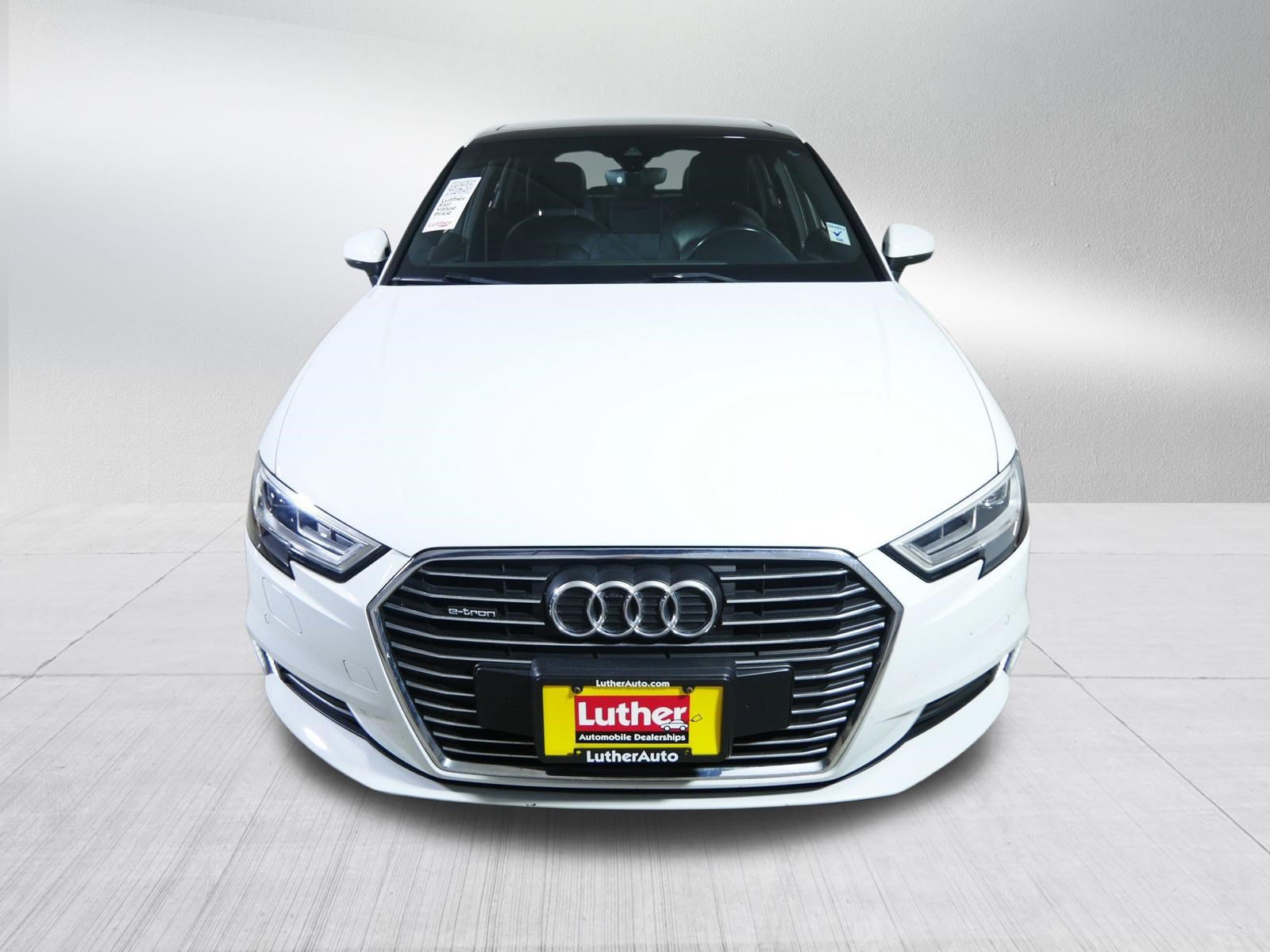 Used 2018 Audi A3 e-tron Prestige w/ Prestige Package FWD image 2