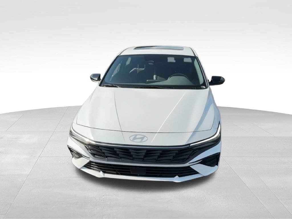 New 2026 Hyundai Elantra SEL Sport Premium FWD image 3