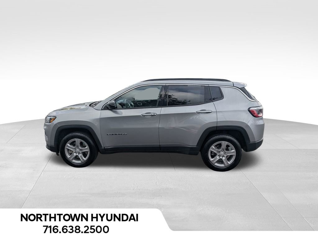 Used 2024 Jeep Compass Latitude image 12