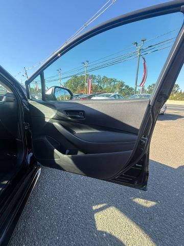 Used 2022 Toyota Corolla LE FWD image 9
