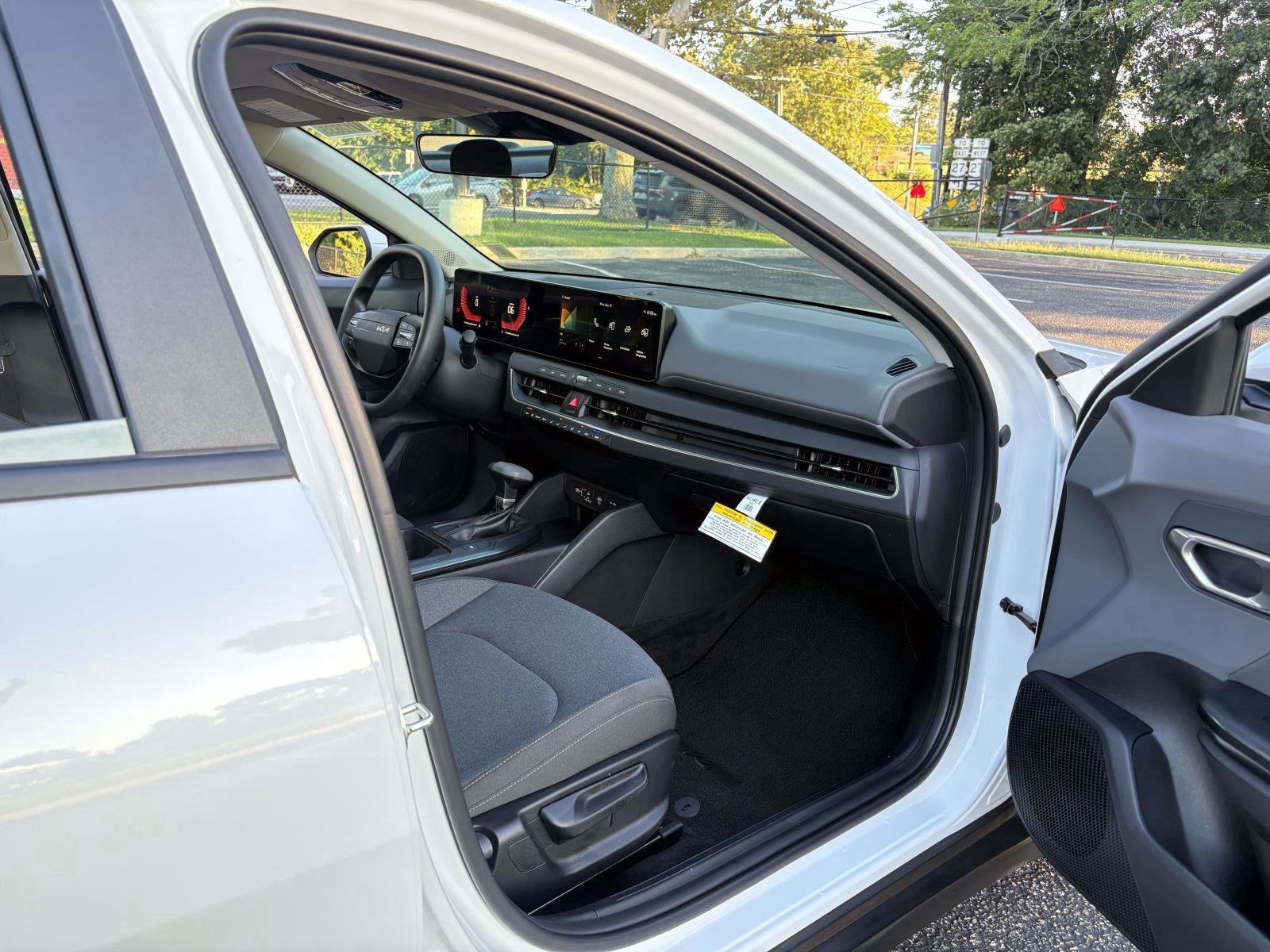 Certified 2025 Kia K4 FWD image 22