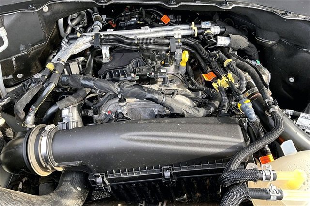 Used 2025 Ford Explorer Active w/ Active Comfort Package image 32