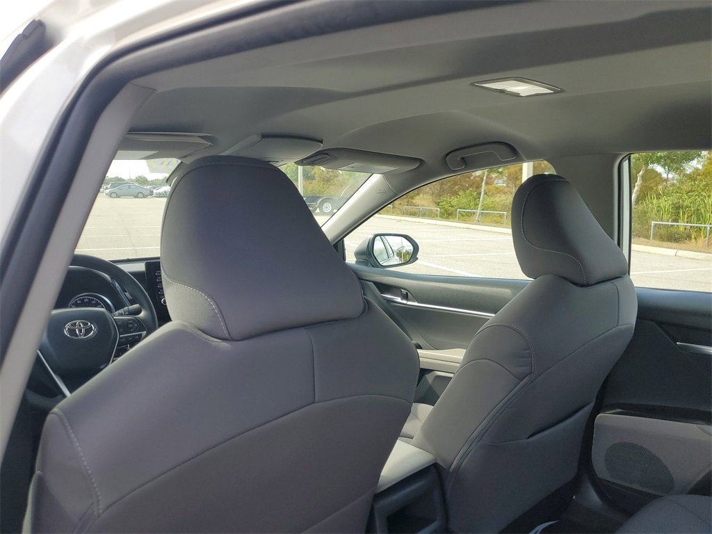 Used 2023 Toyota Camry LE image 18