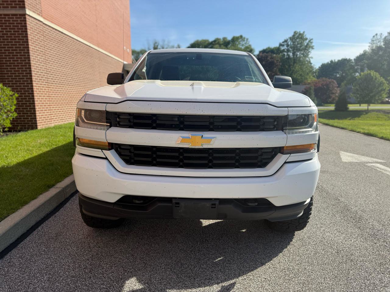 Used 2016 Chevrolet Silverado 1500 Custom w/ Custom Convenience Package AWD/4WD image 10