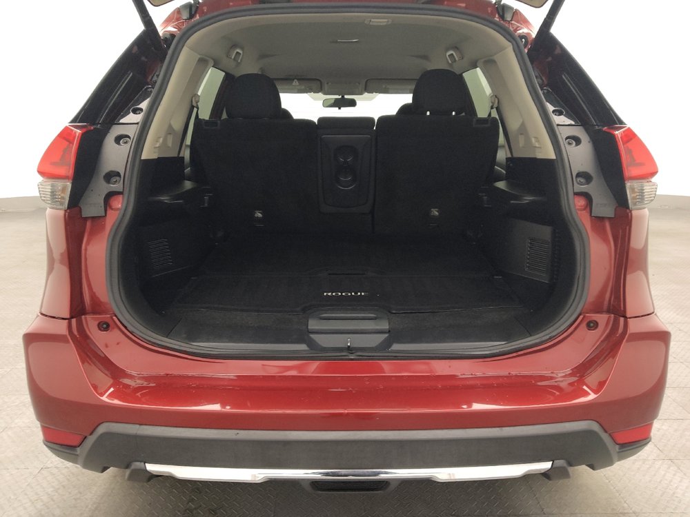 Used 2018 Nissan Rogue SV w/ Premium Package image 29