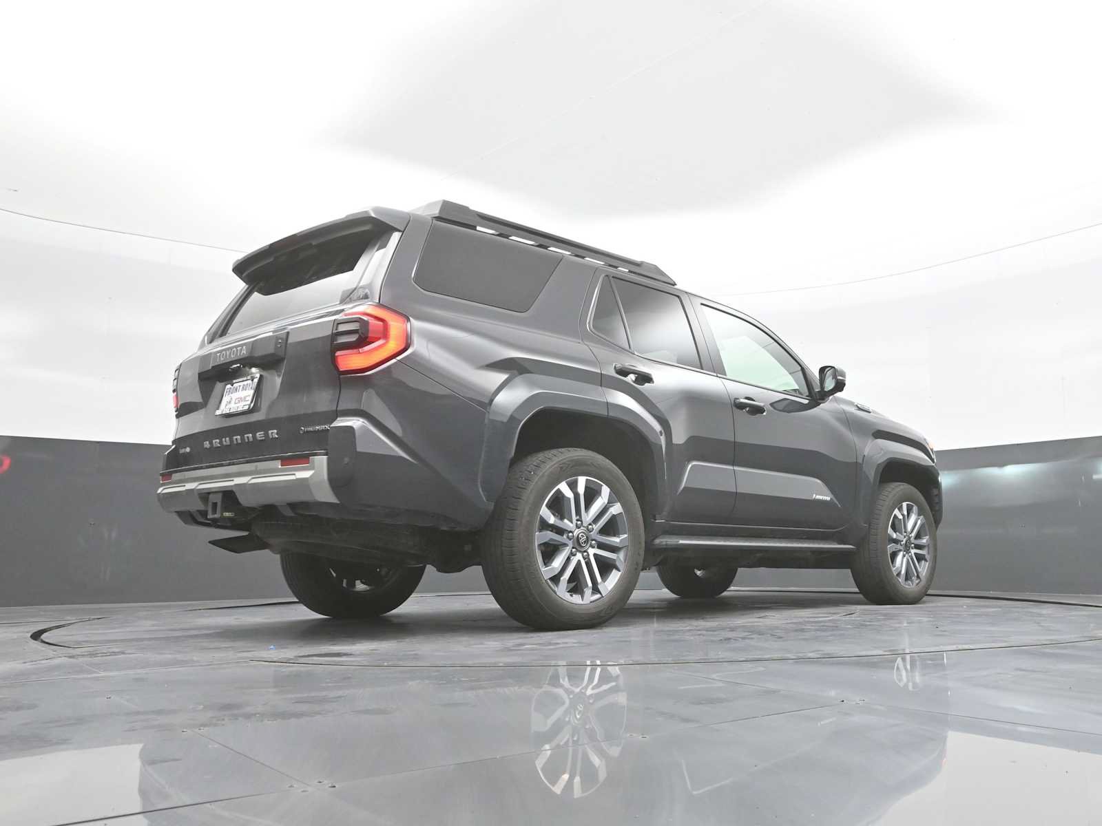 Used 2025 Toyota 4Runner Limited AWD/4WD image 44