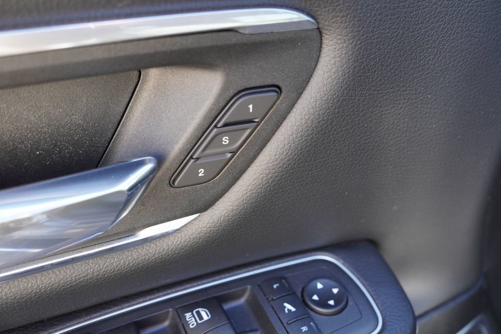 Used 2022 RAM 1500 Laramie AWD/4WD image 22