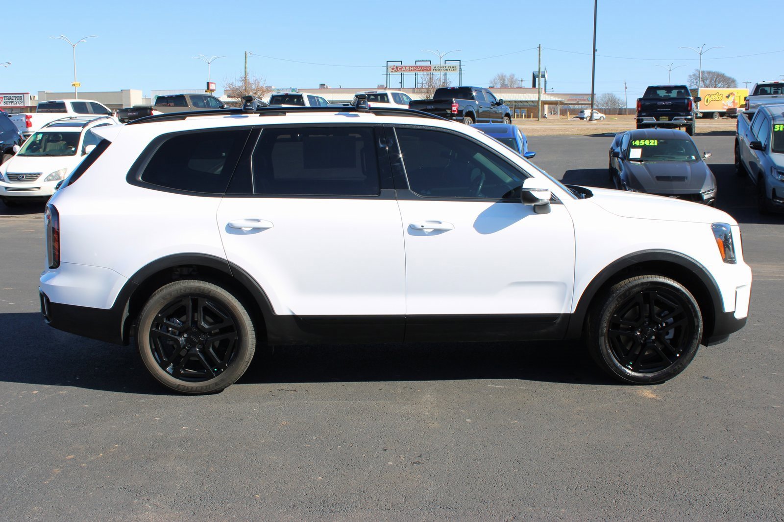 Used 2025 Kia Telluride EX X-Line image 9