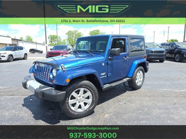 Used 2010 Jeep Wrangler Sahara w/ Dual Top Group AWD/4WD image 1