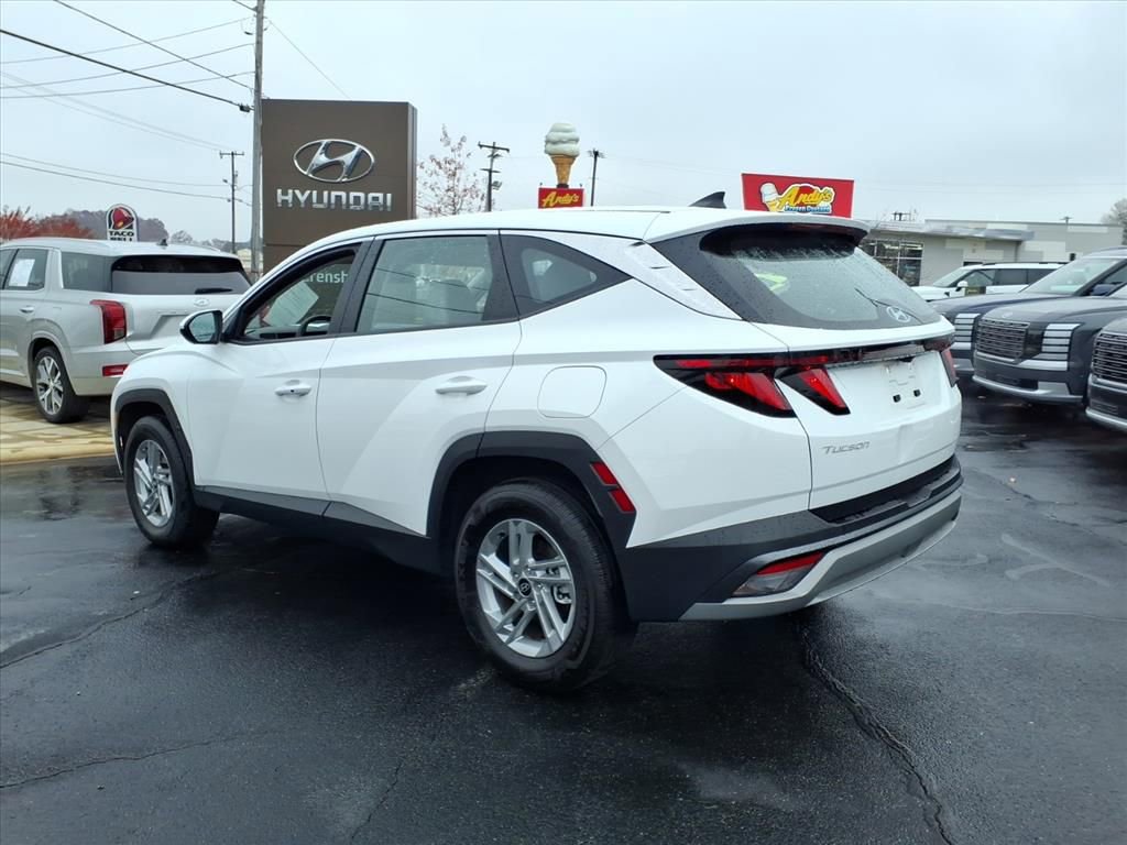 Used 2025 Hyundai Tucson SE image 23
