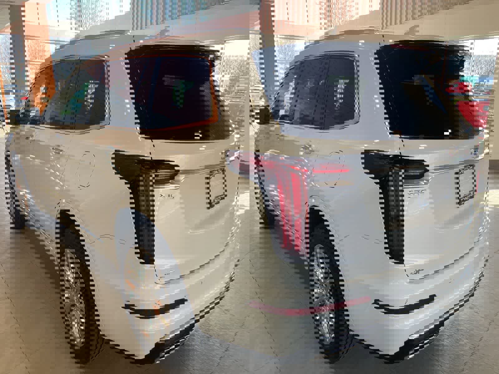 Used 2024 Cadillac XT6 Premium Luxury w/ LPO, Floor Liner Package image 7