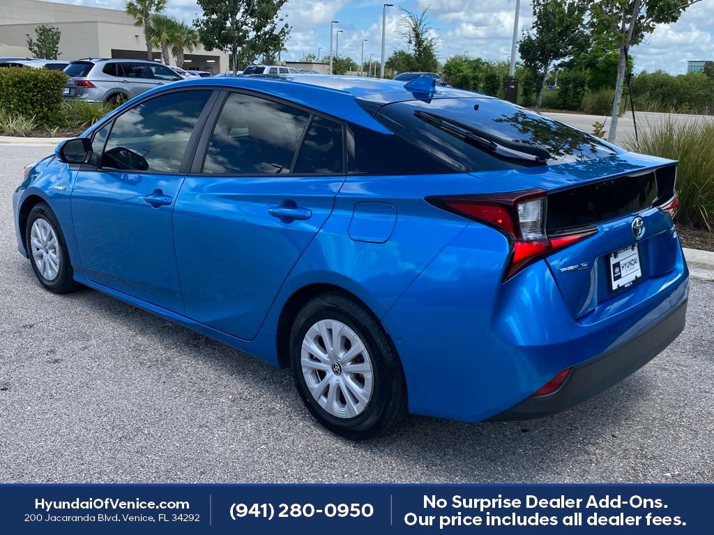 Used 2022 Toyota Prius LE FWD image 6