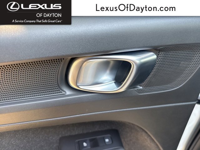 Used 2021 Volvo XC40 T5 R-Design w/ Climate Package image 34