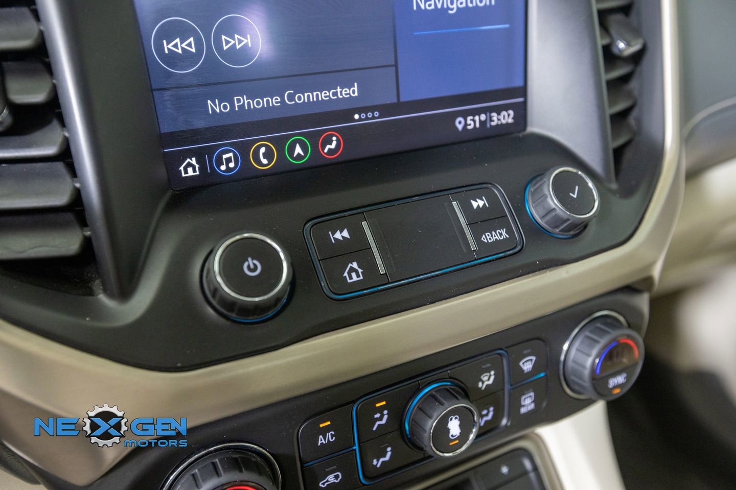 Used 2020 GMC Acadia Denali w/ Trailering Package AWD/4WD image 19