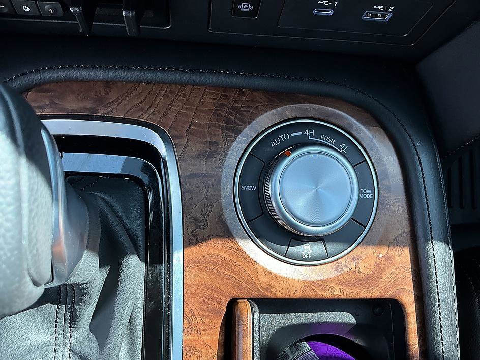 Certified 2024 Nissan Armada SL image 22