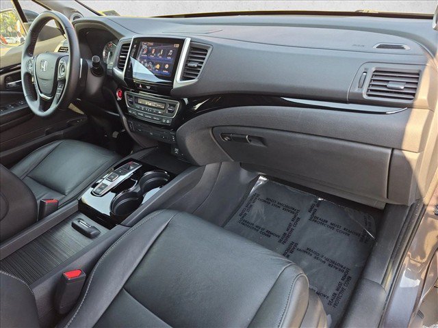 Used 2016 Honda Pilot Touring image 25